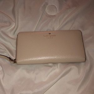 Kate Spade Cream Wallet